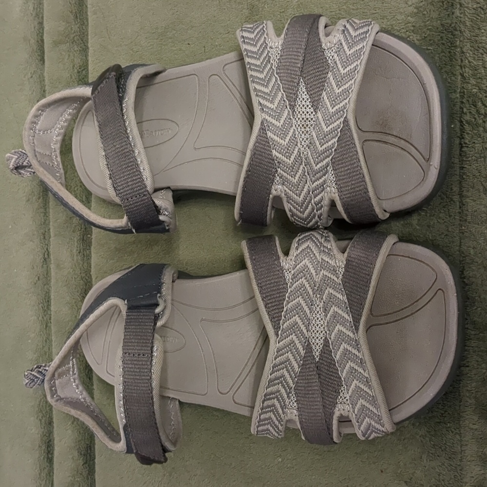 Croft & Barrow Gray and Cream Strappy Sandals
